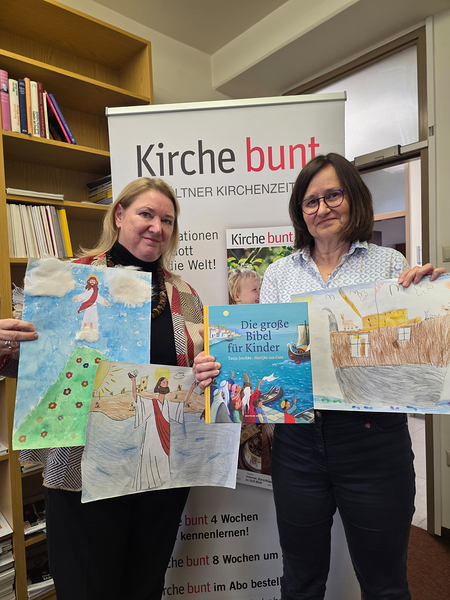 Chefredakteurin Sonja Planitzer und Redakteurin Patricia Harant-Schagerl laden herzlich zum Bibel-Malwettbewerb ein